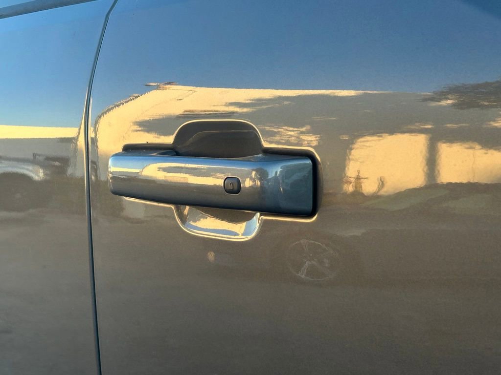 New 2026 Ford F250 Lariat w/ Black Appearance Package image 14