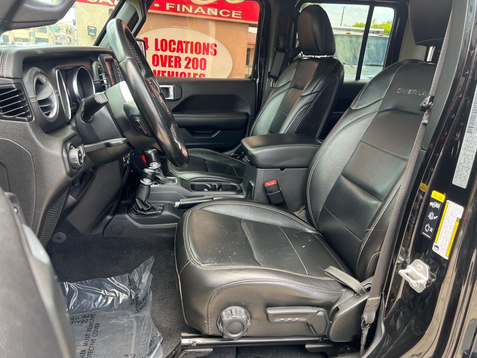 Used 2020 Jeep Gladiator Overland AWD/4WD image 12