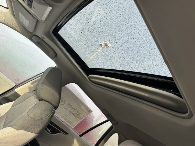 Used 2025 Toyota RAV4 XLE image 6