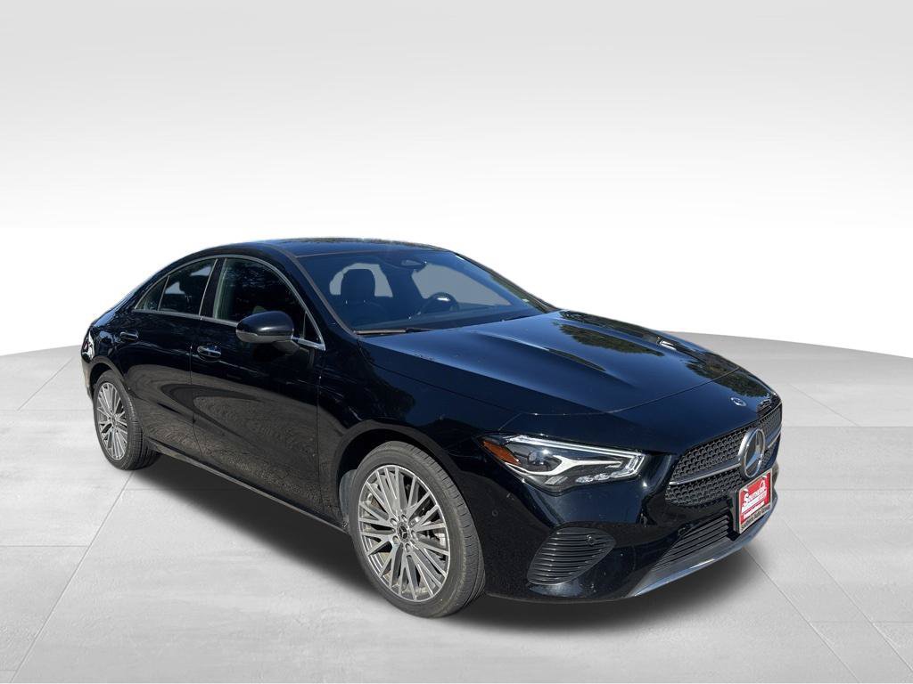 Used 2025 Mercedes-Benz CLA 250 4MATIC image 3