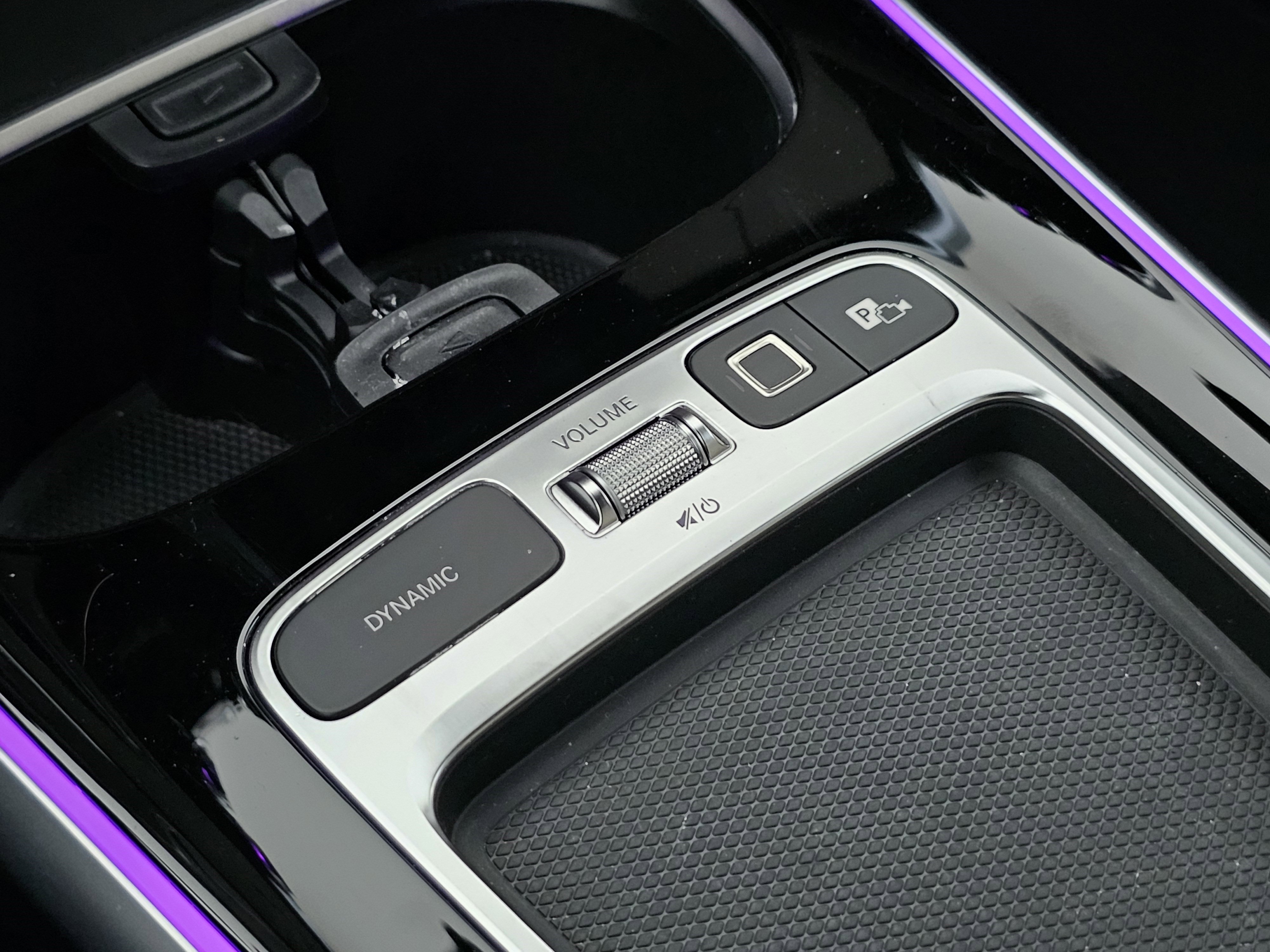 Used 2025 Mercedes-Benz GLB 250 image 31