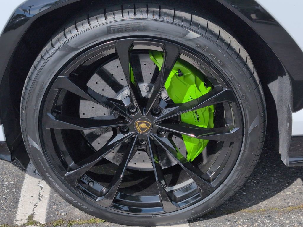 Used 2023 Lamborghini Urus S image 9