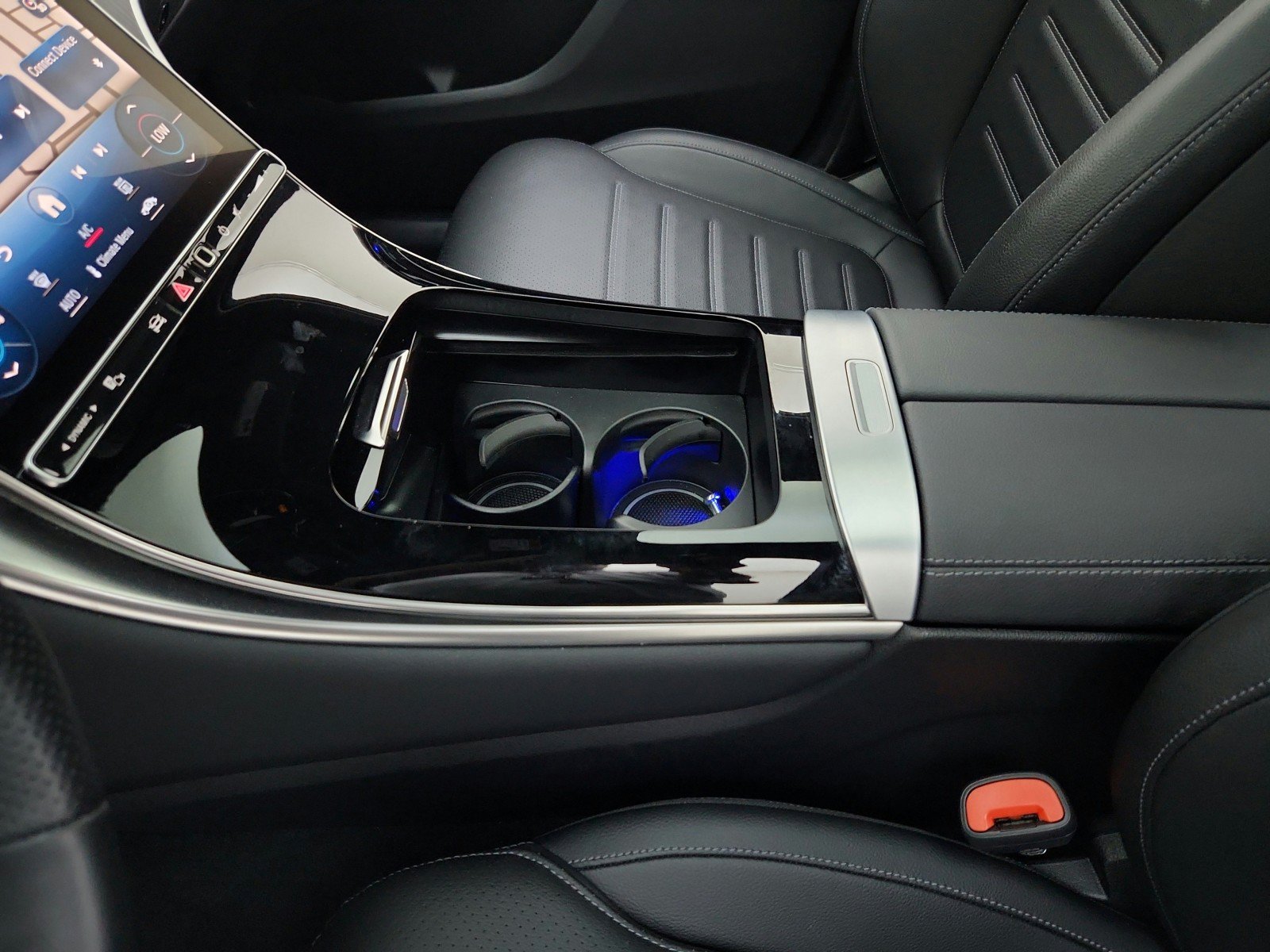 Certified 2024 Mercedes-Benz GLC 300 4MATIC image 18