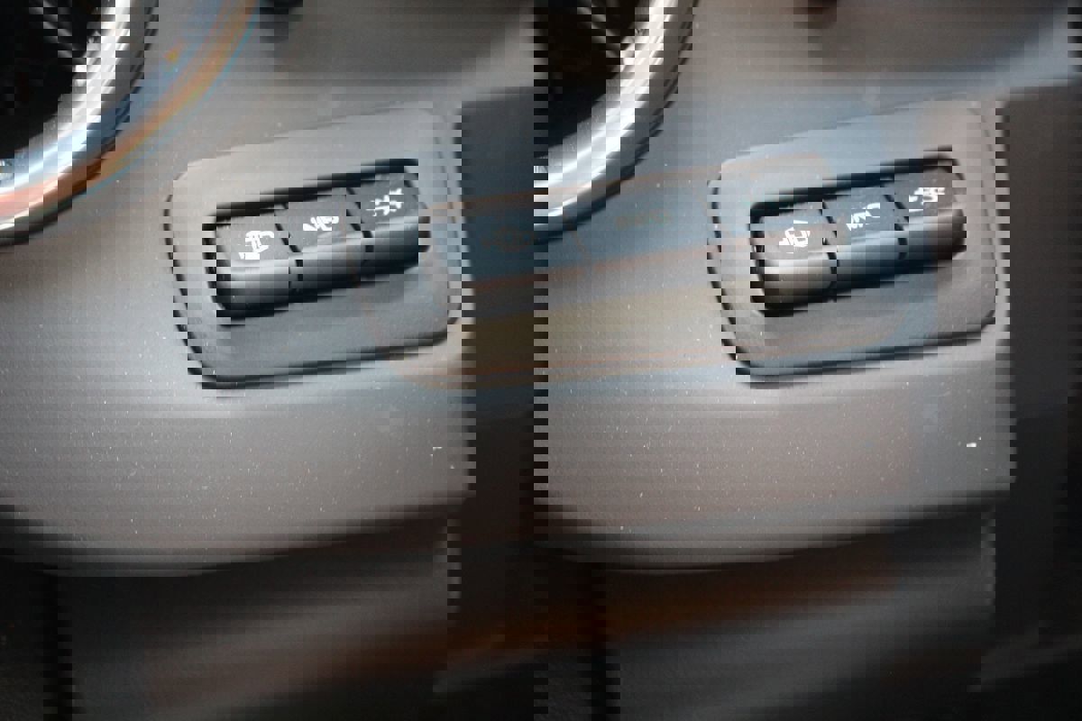 Used 2017 Chevrolet Camaro SS w/ 50th Anniversary Edition image 21