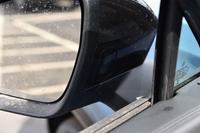 New 2026 Volkswagen Tiguan SE R-Line image 10