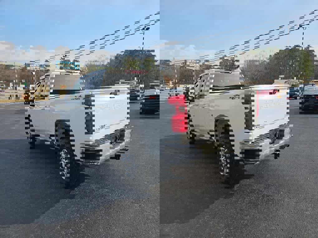 Used 2024 Chevrolet Silverado 2500 LT image 6