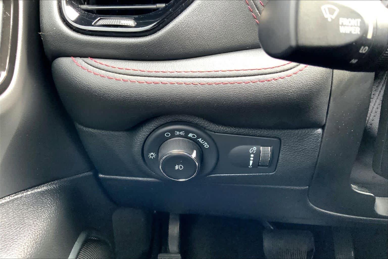 Used 2022 Dodge Durango R/T RWD image 33