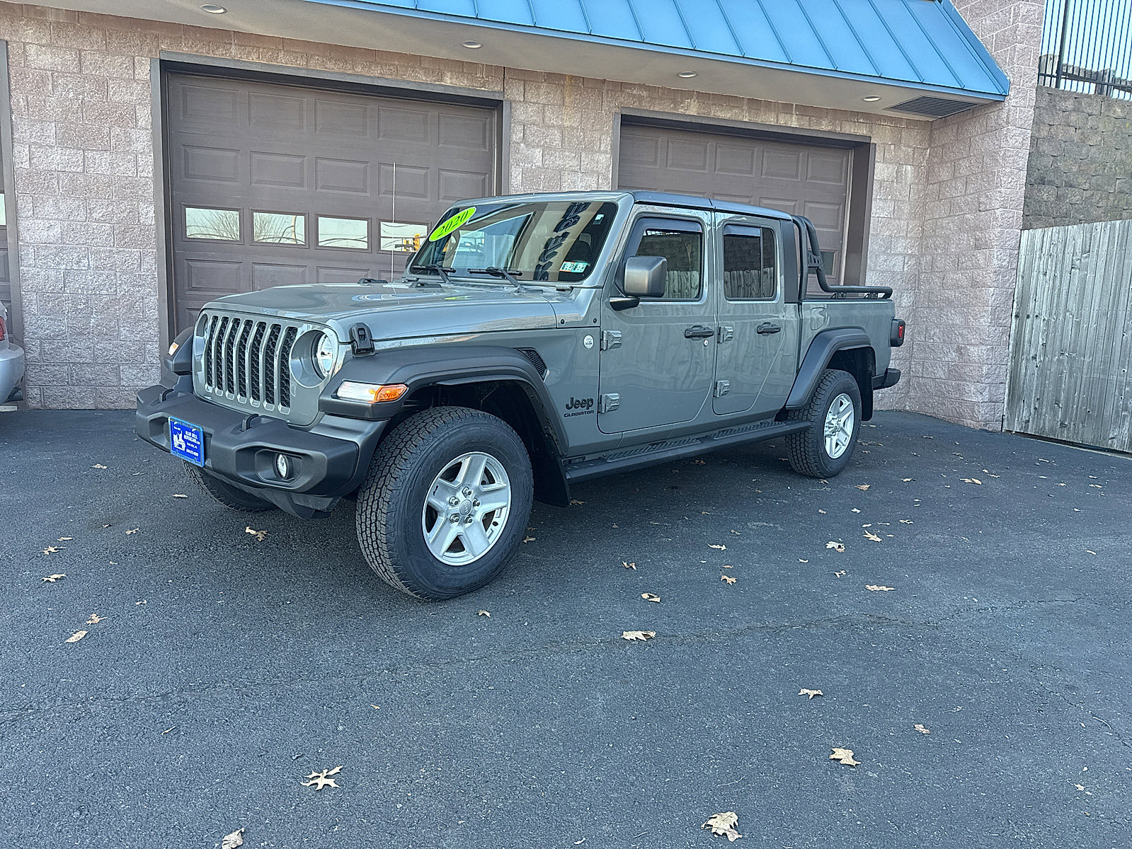 Used 2020 Jeep Gladiator Sport w/ Quick Order Package 24S image 9