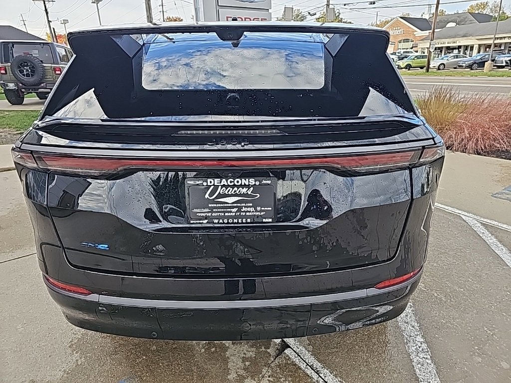 Used 2024 Jeep Wagoneer Launch Edition image 13