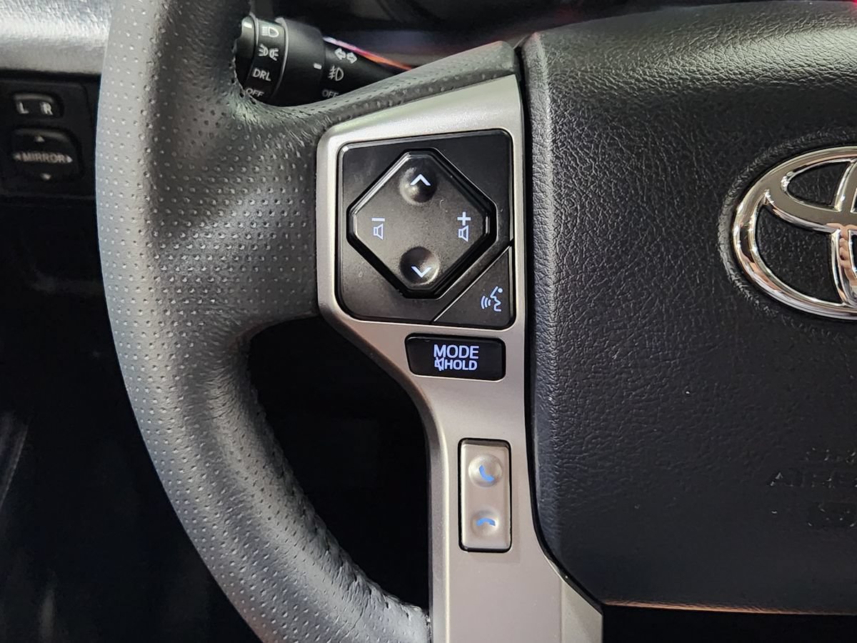 Used 2023 Toyota 4Runner SR5 AWD/4WD image 50