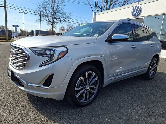 Used 2019 GMC Terrain Denali w/ Driver Alert Package II image 3