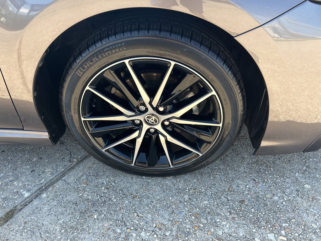Used 2022 Toyota Camry SE image 25