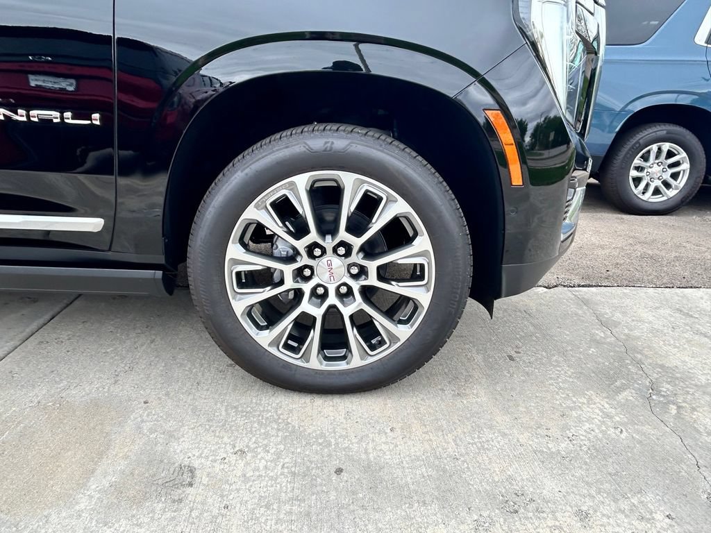 New 2026 GMC Yukon Denali w/ Denali Reserve Package AWD/4WD image 44