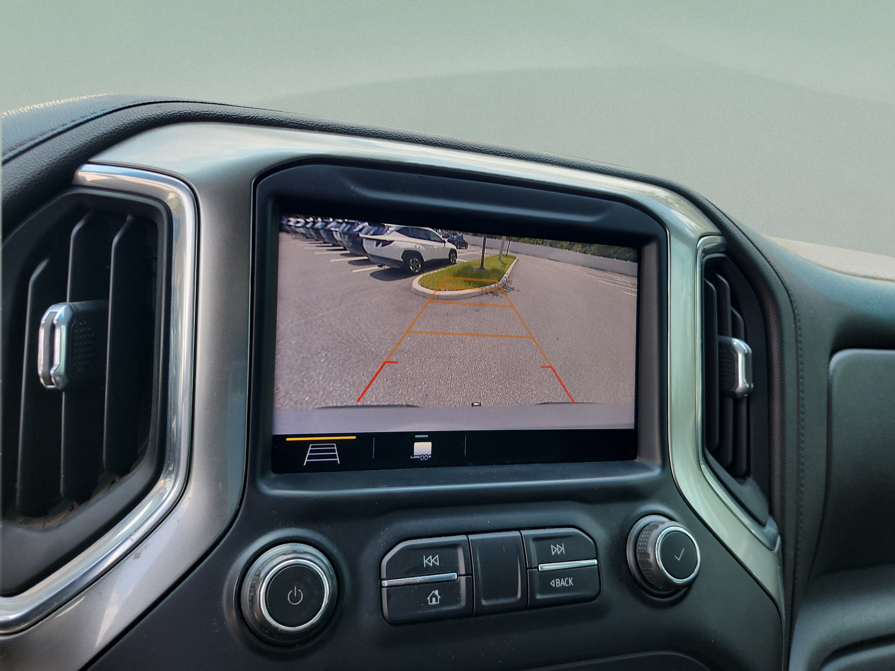 Used 2019 Chevrolet Silverado 1500 LT w/ All-Star Edition AWD/4WD image 23