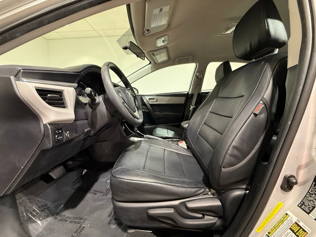 Used 2015 Toyota Corolla LE FWD image 12
