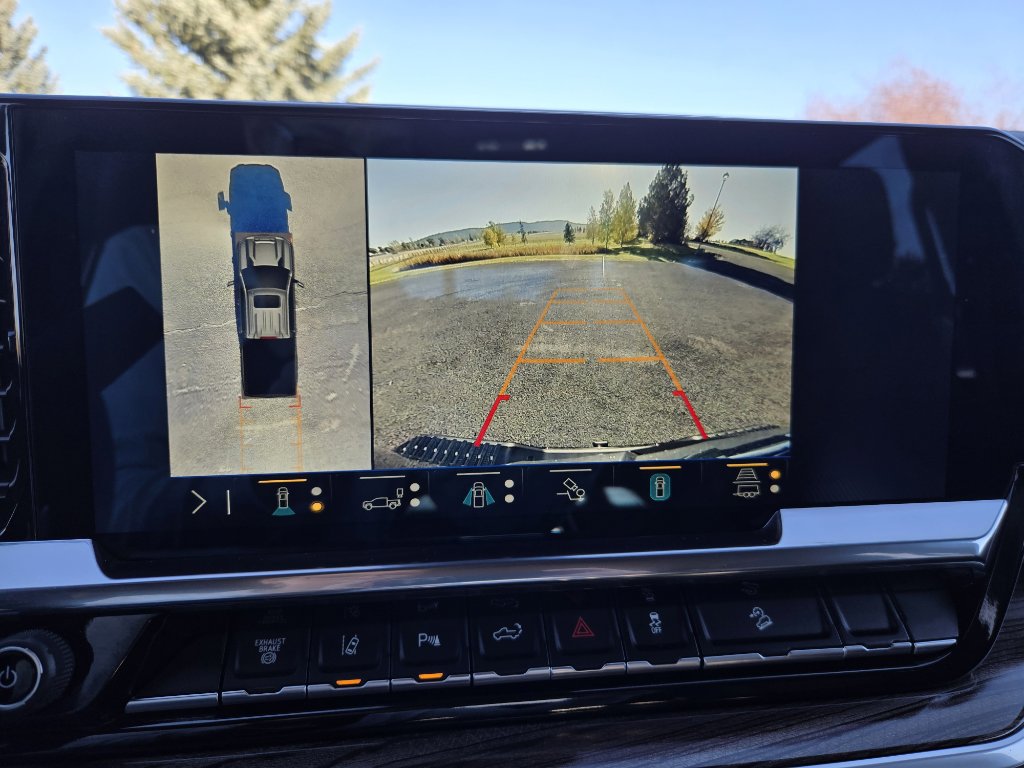 Used 2025 Chevrolet Silverado 3500 LT image 23