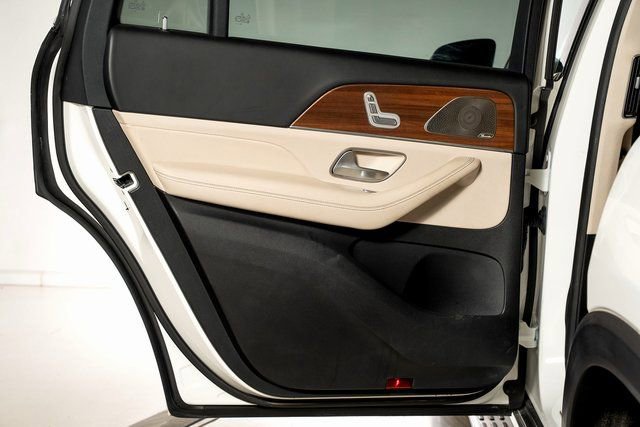 Used 2022 Mercedes-Benz GLS 450 4MATIC image 60