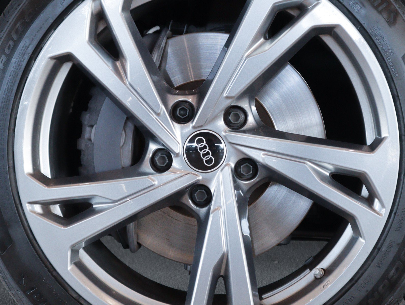 Used 2024 Audi e-tron GT Premium Plus w/ Executive Package AWD/4WD image 5