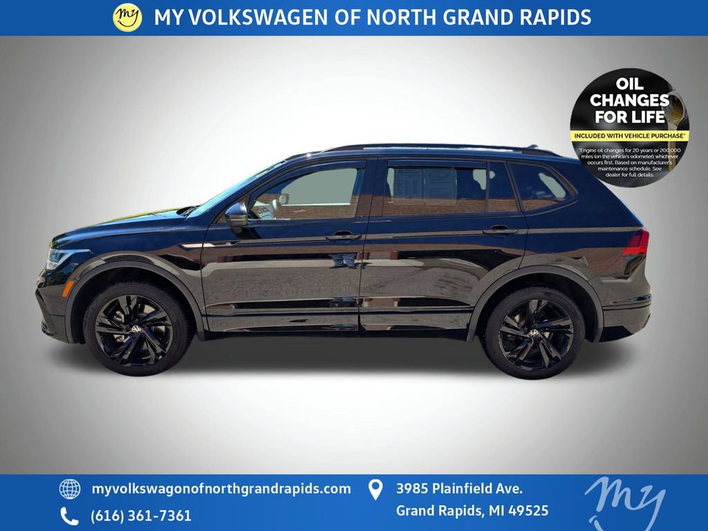 Used 2024 Volkswagen Tiguan SE R-Line AWD/4WD image 5