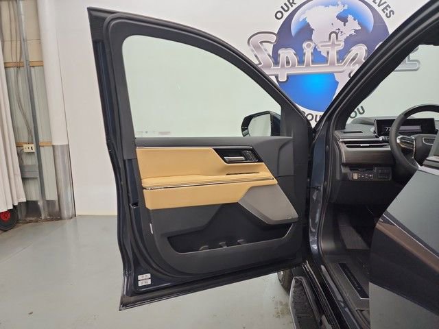 New 2025 GMC Sierra EV Denali image 10