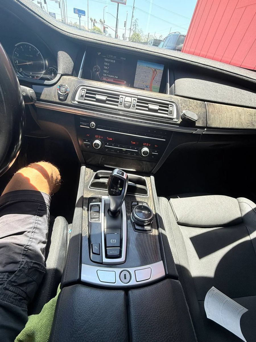Used 2015 BMW 740i RWD image 9