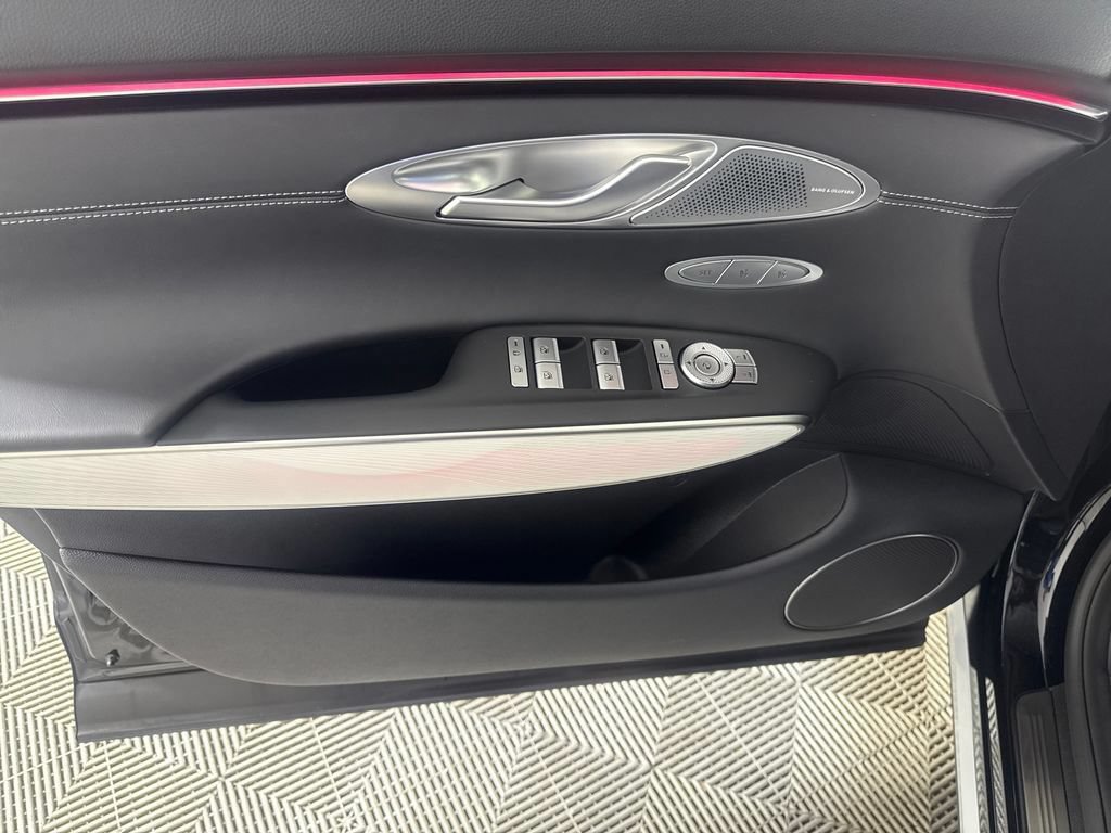 New 2027 Genesis GV70 2.5T Advanced AWD/4WD image 13
