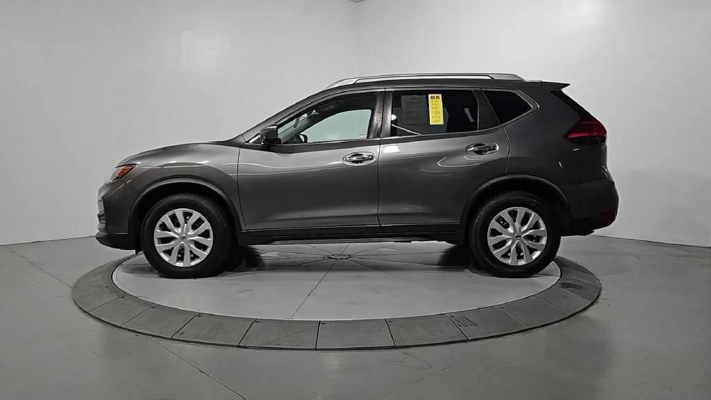 Used 2017 Nissan Rogue S w/ S Appearance Package AWD/4WD image 2