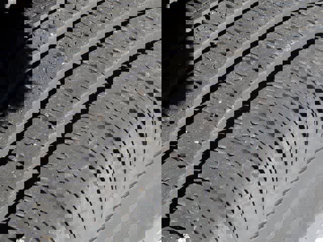 Used 2025 Toyota RAV4 XLE image 27