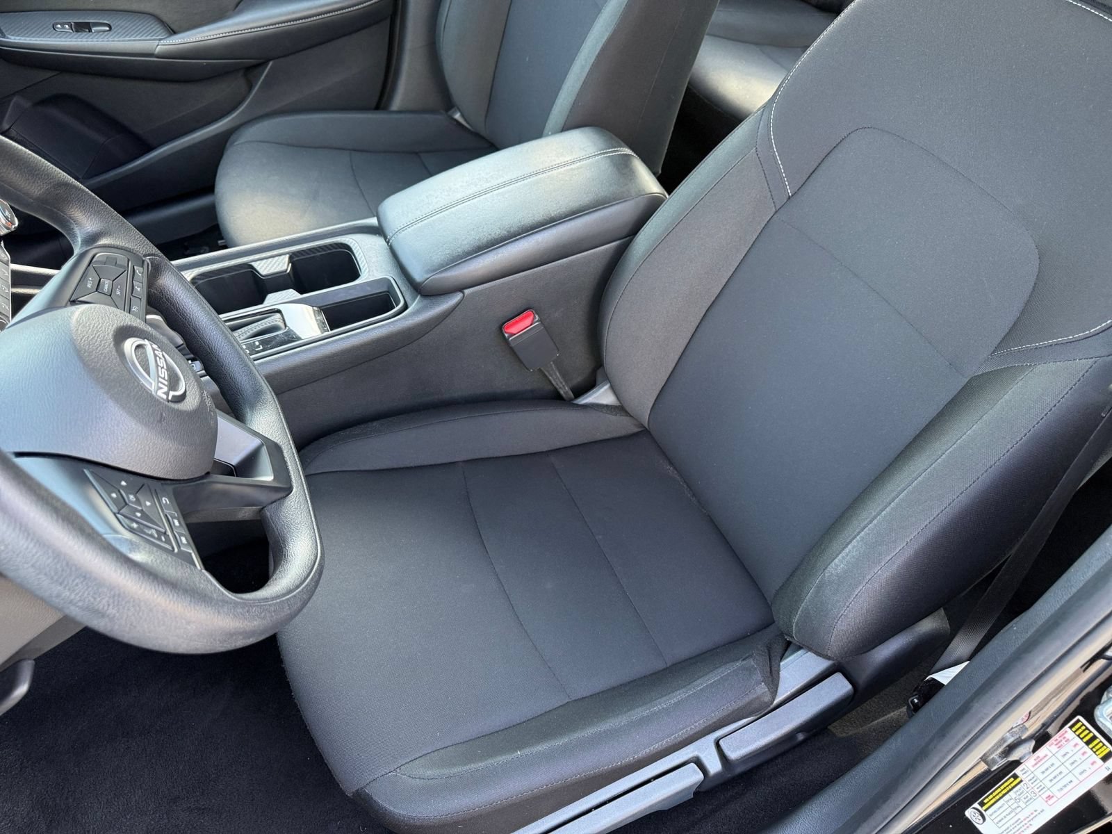 Used 2025 Nissan Sentra S FWD image 36