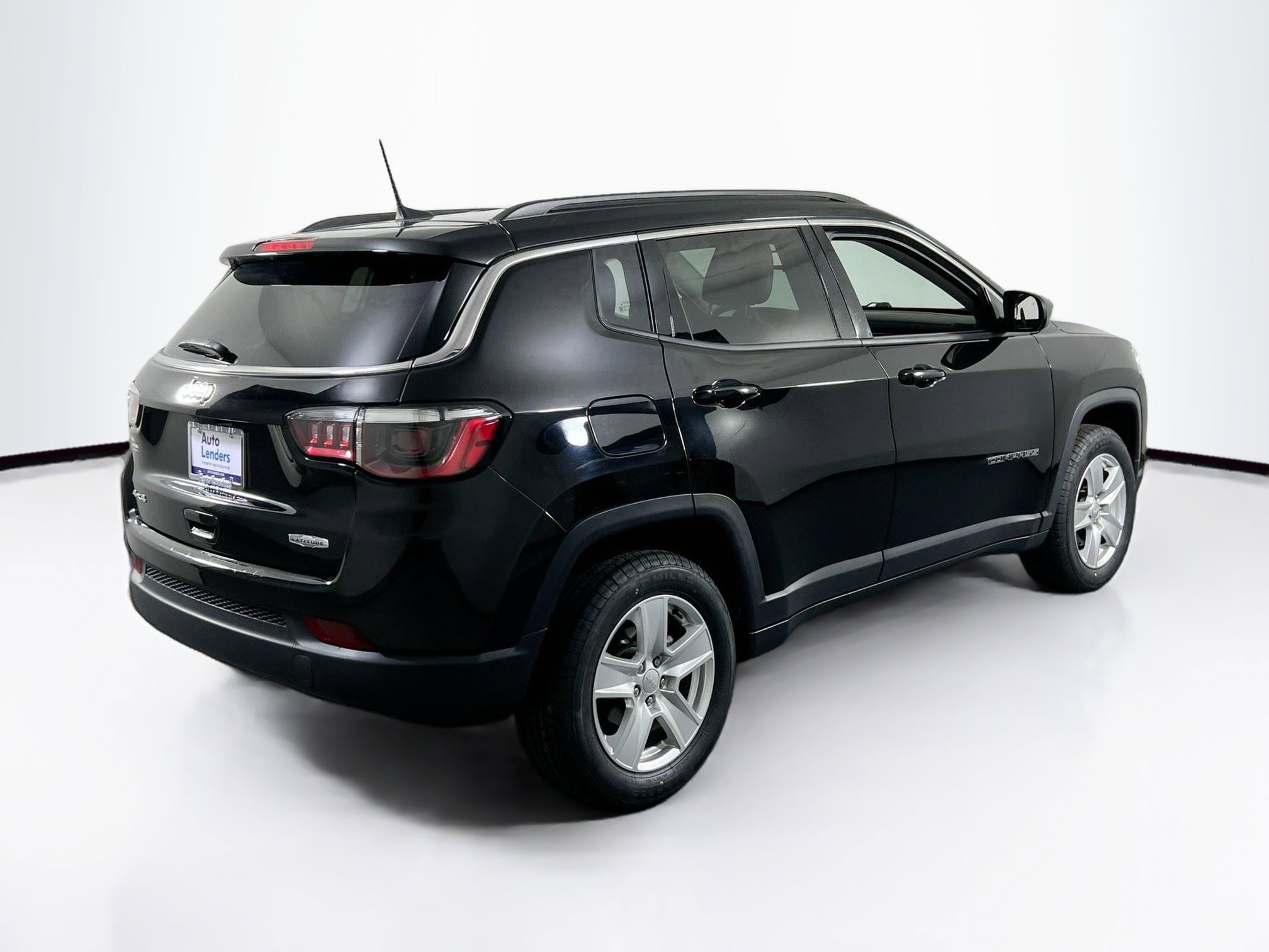 Used 2022 Jeep Compass Latitude image 5
