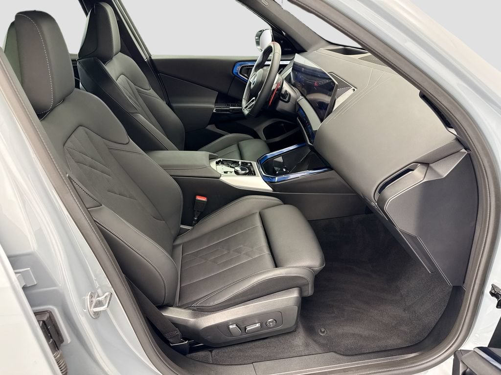Certified 2025 BMW X3 M50 w/ Premium Package AWD/4WD image 18