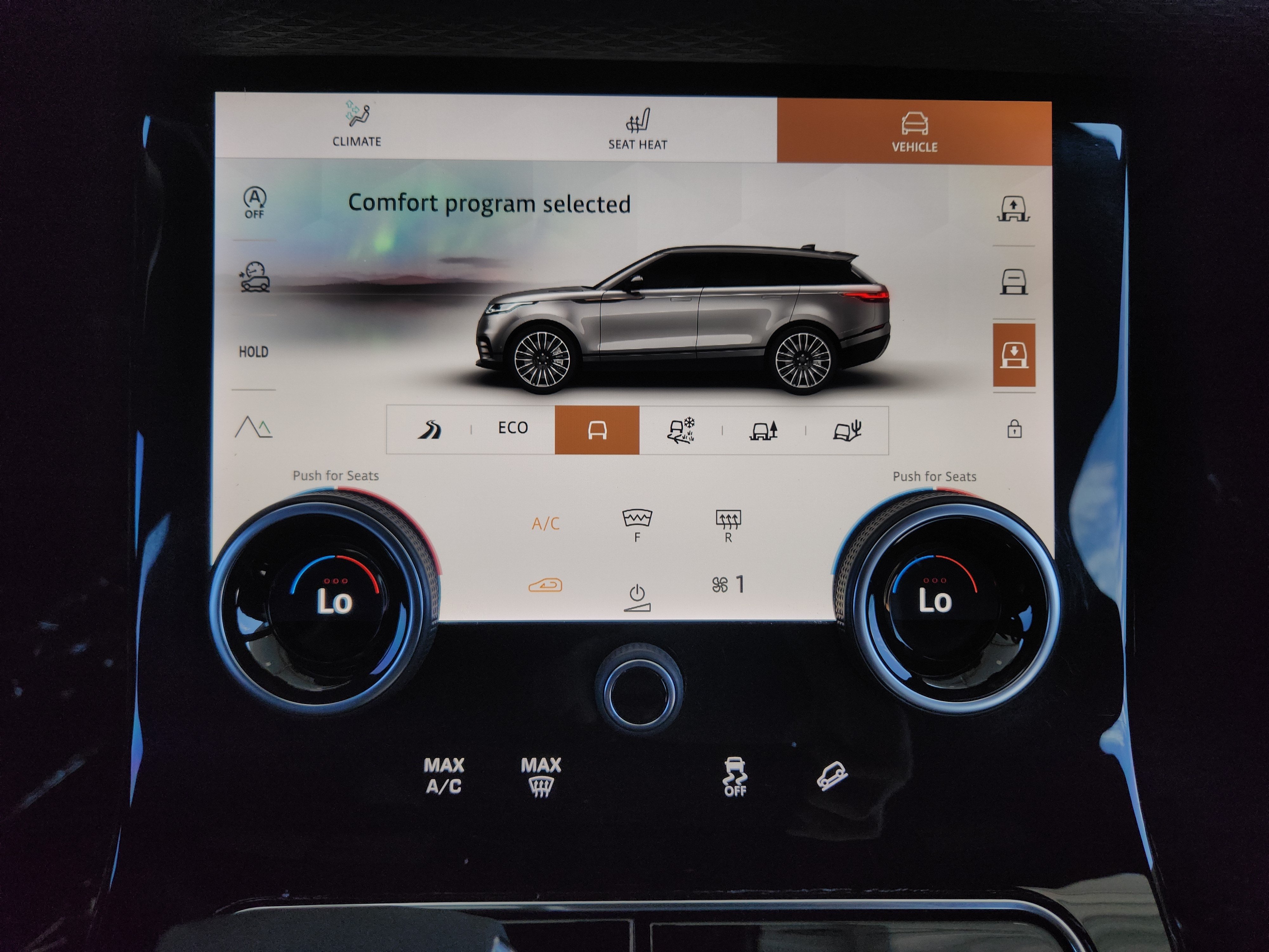 Used 2022 Land Rover Range Rover Velar R-Dynamic S AWD/4WD image 19