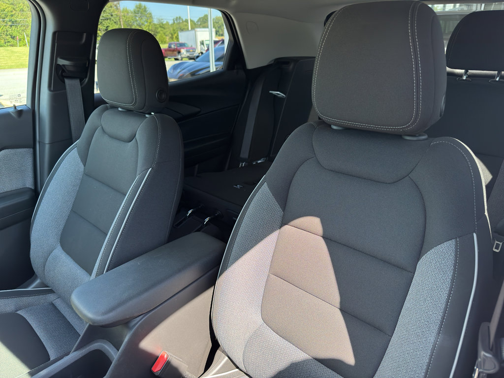 Used 2025 Chevrolet TrailBlazer LT image 16