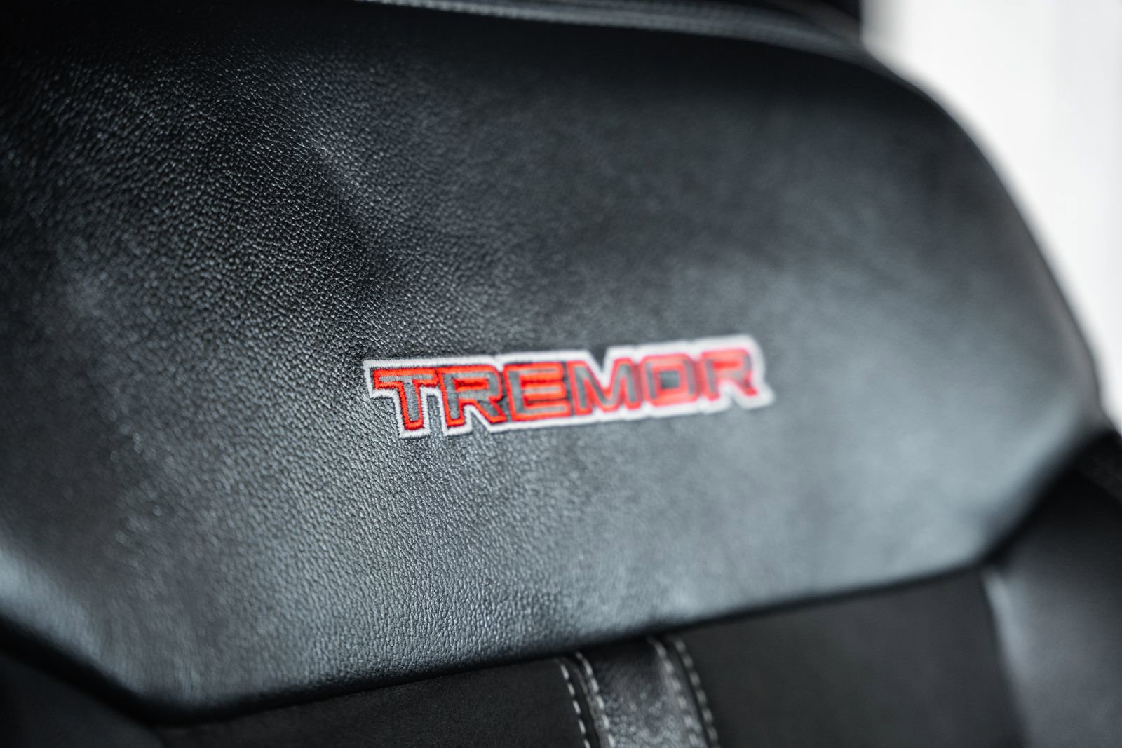 Certified 2022 Ford Ranger Lariat w/ Tremor Off-Road Package image 44