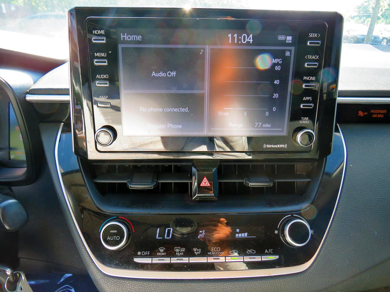 Used 2021 Toyota Corolla LE FWD image 30