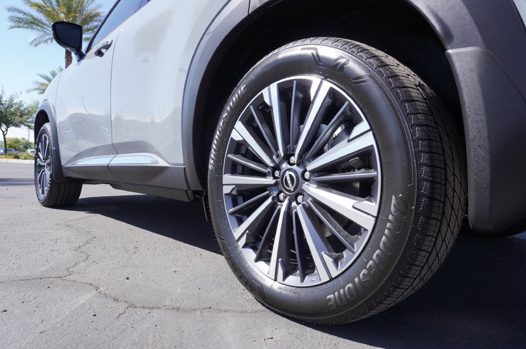 New 2026 Nissan Pathfinder Platinum w/ Cargo Package AWD/4WD image 6