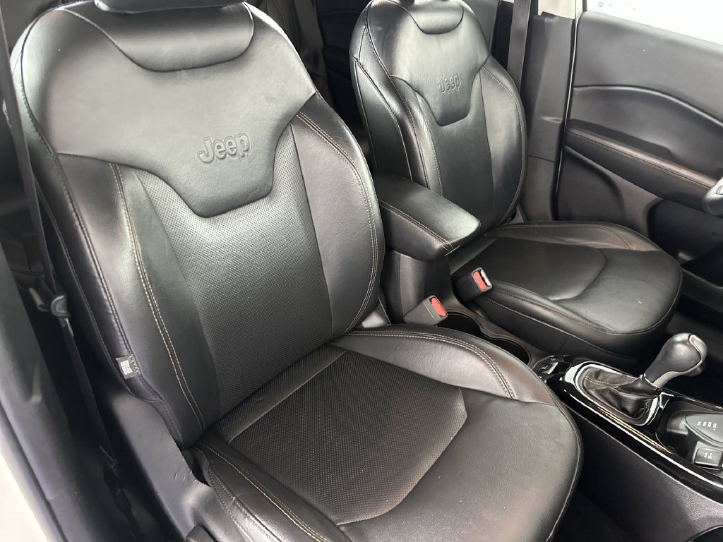 Used 2019 Jeep Compass Limited AWD/4WD image 29