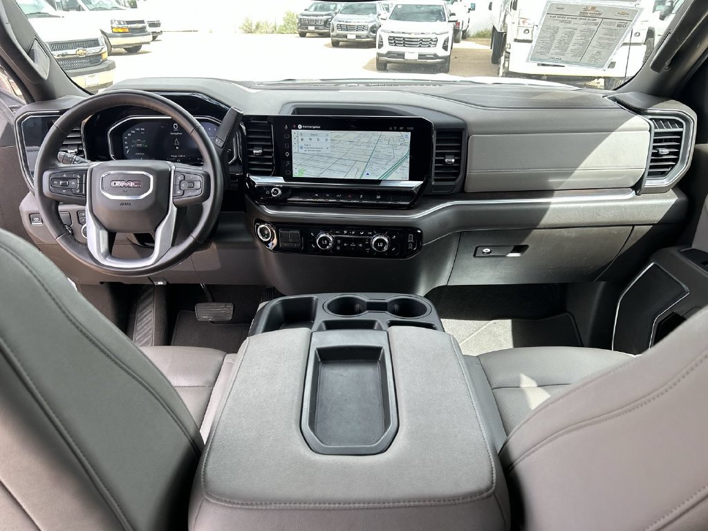 Certified 2026 GMC Sierra 1500 SLT RWD image 18