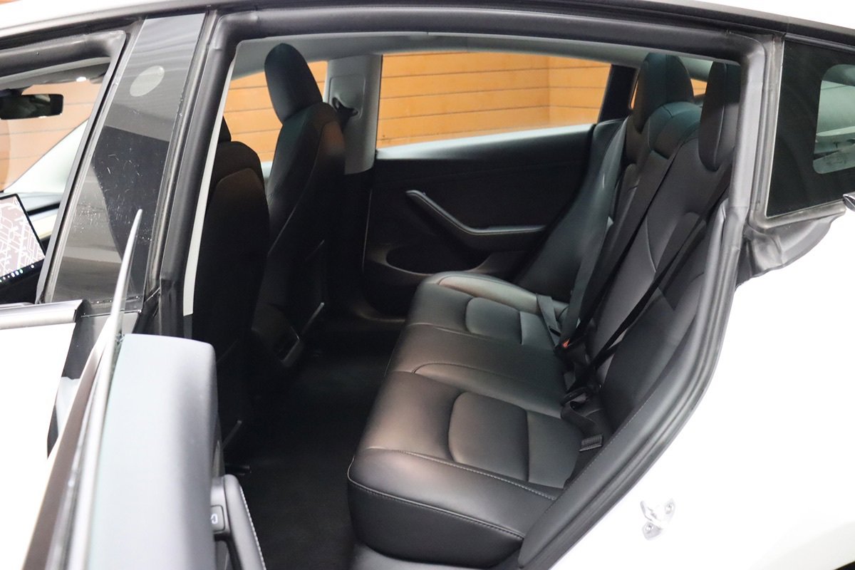 Used 2023 Tesla Model 3 Standard Range RWD image 13