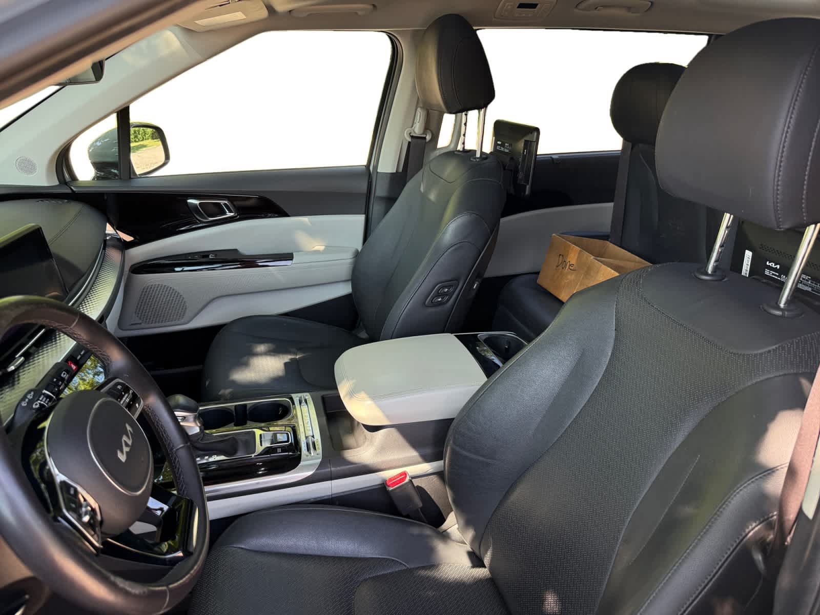 Used 2024 Kia Carnival SX Prestige FWD image 11