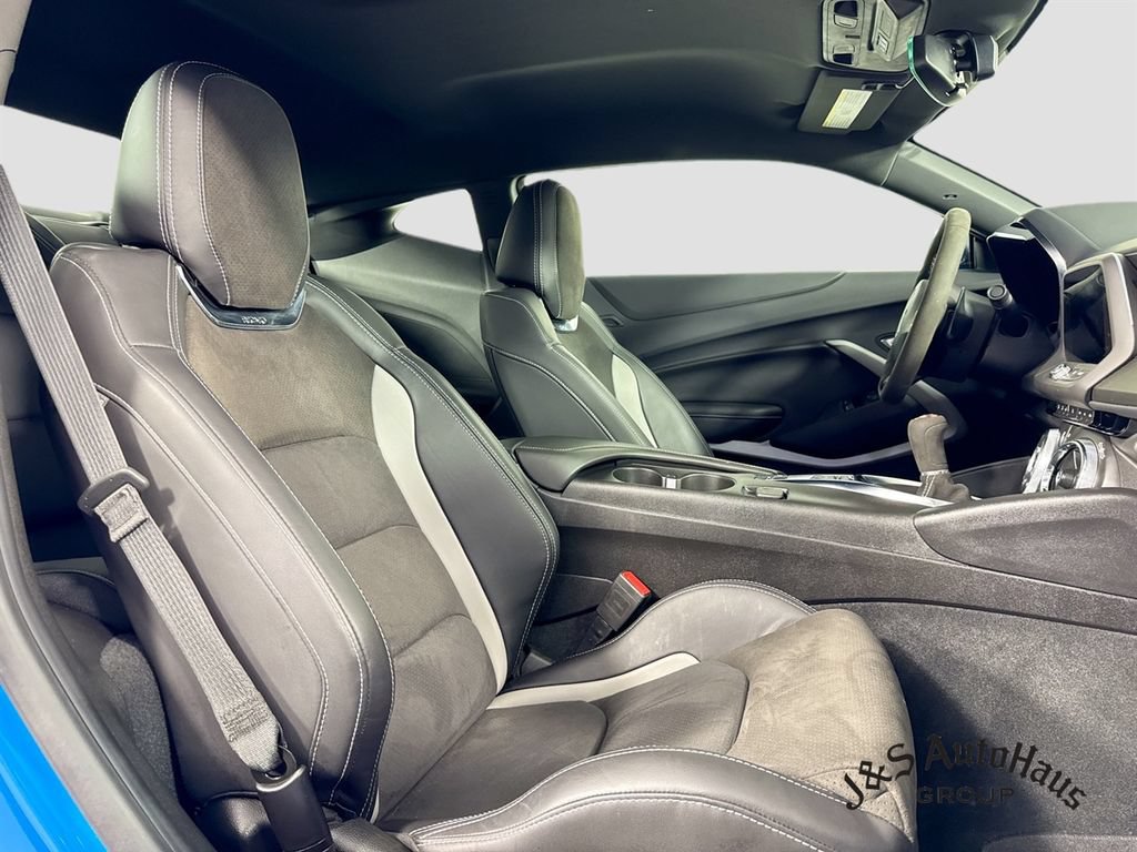 Used 2023 Chevrolet Camaro SS RWD image 33
