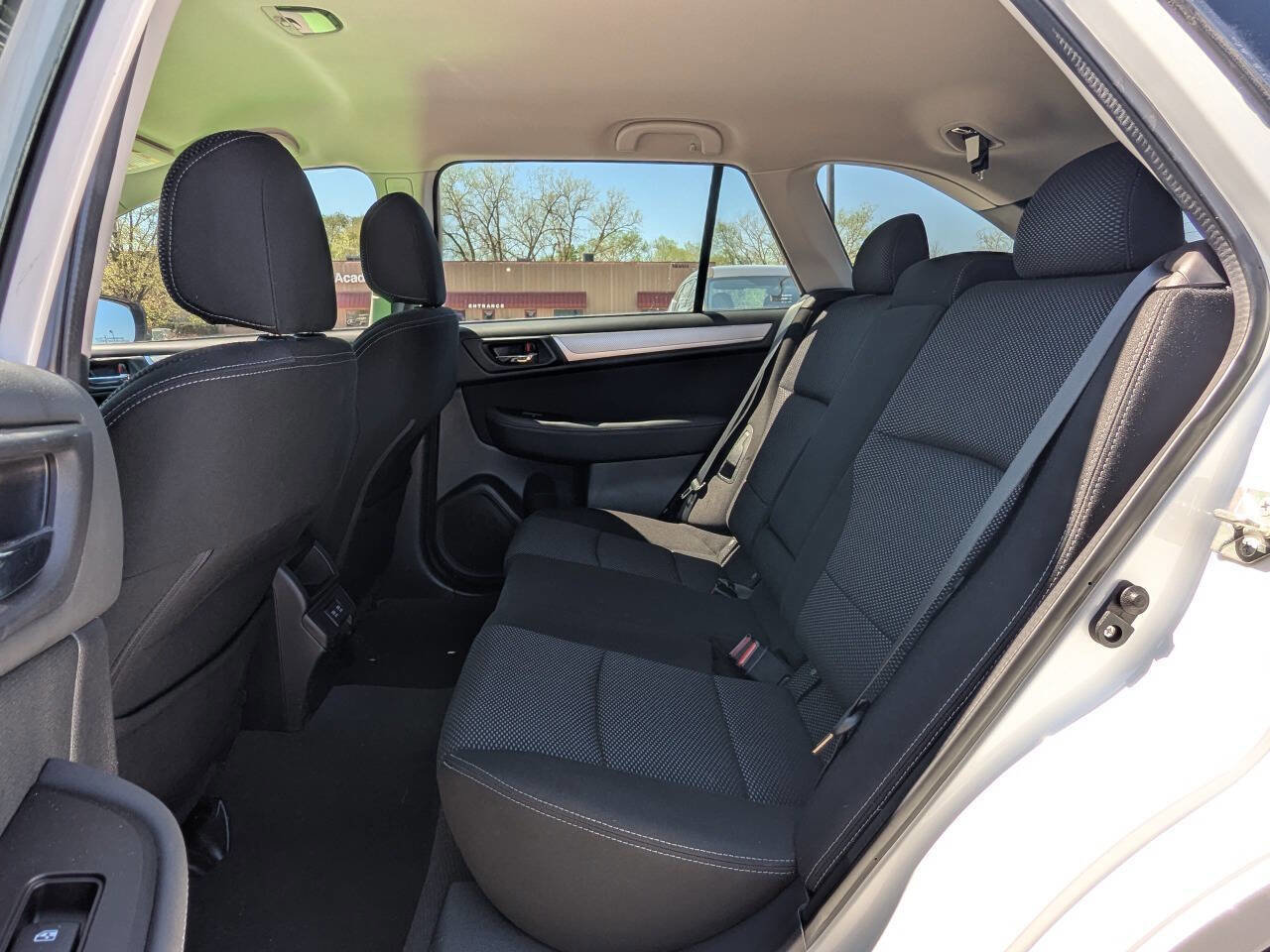 Used 2019 Subaru Outback 2.5i Premium AWD/4WD image 12