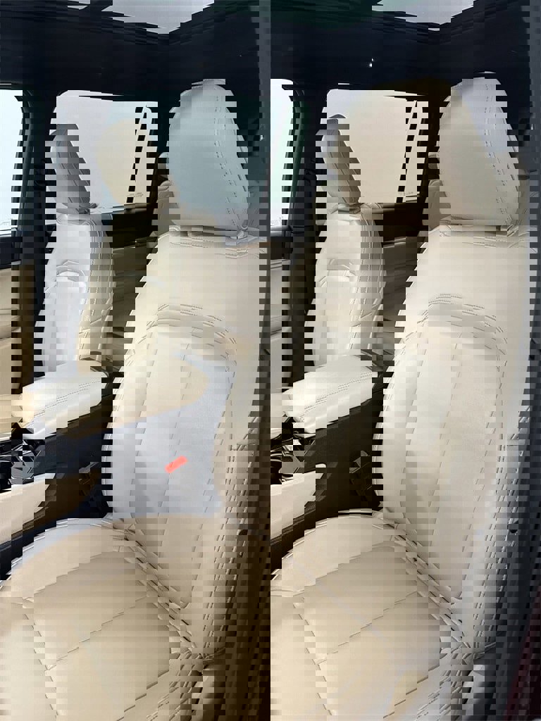 Used 2023 Jeep Grand Cherokee L Limited w/ Trailer Tow Group (B) image 13