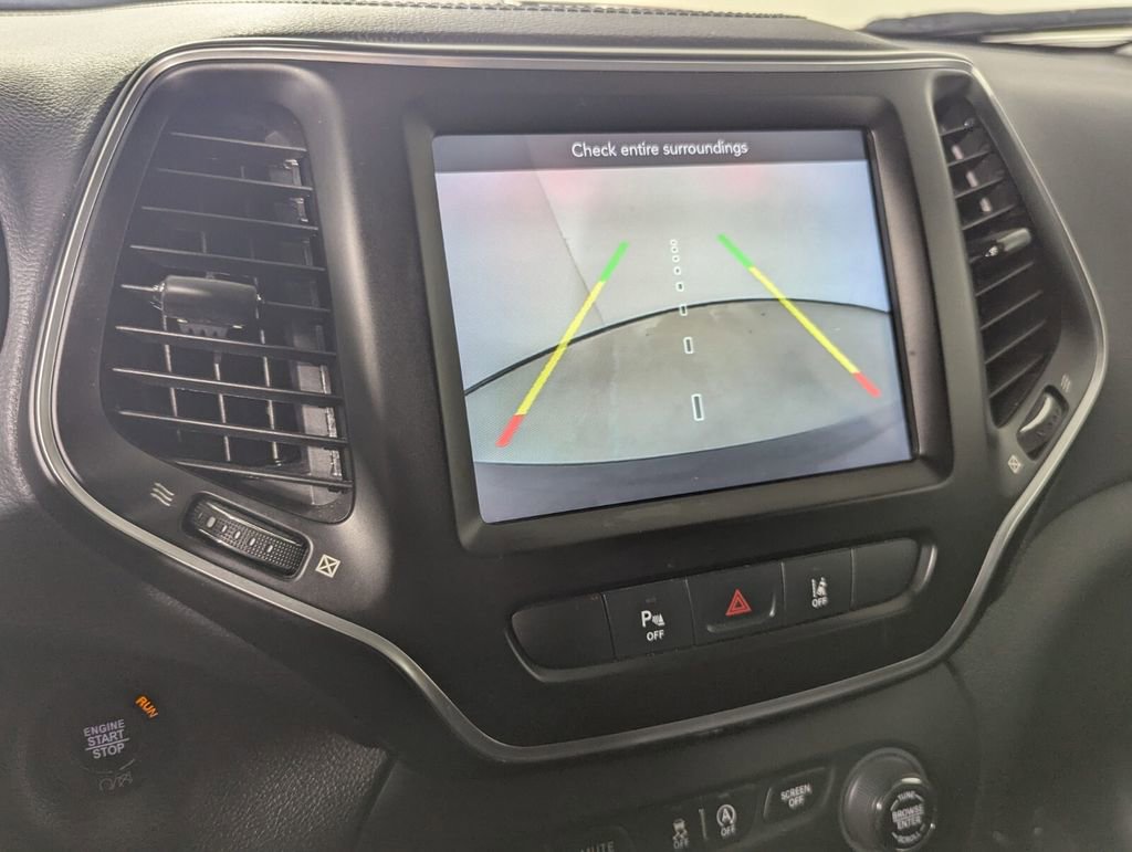 Used 2021 Jeep Cherokee Latitude Lux w/ Comfort/Convenience Group image 26