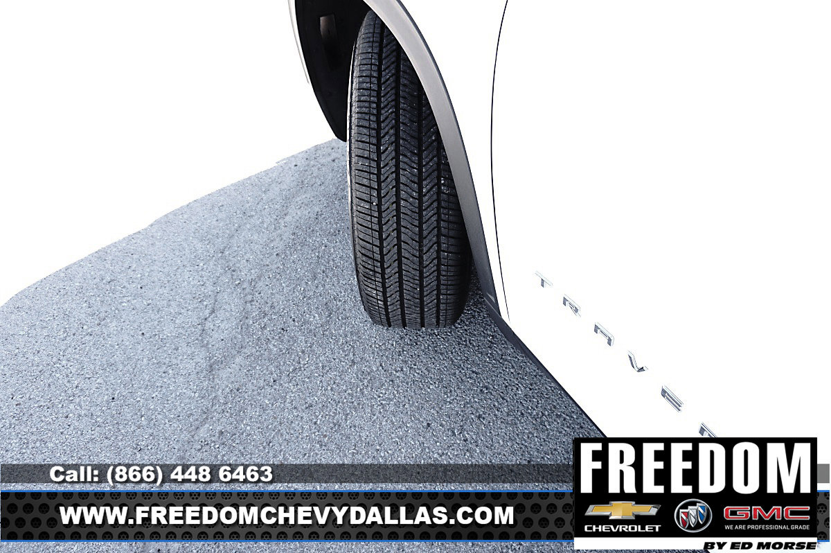 New 2026 Chevrolet Traverse LT w/ Driver Confidence Package FWD image 44