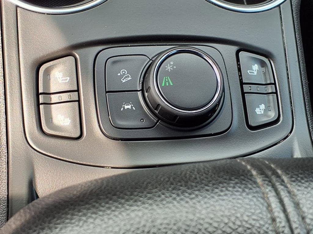 Used 2023 GMC Terrain SLT w/ Elevation Edition image 19