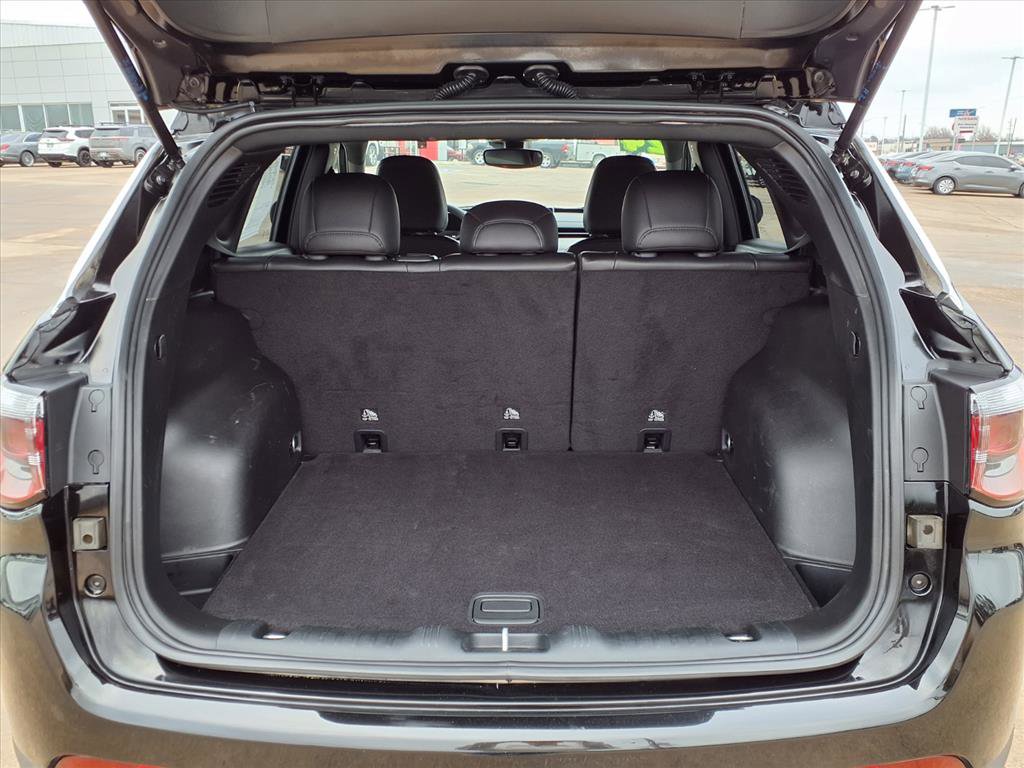 Used 2024 Jeep Compass Latitude image 16