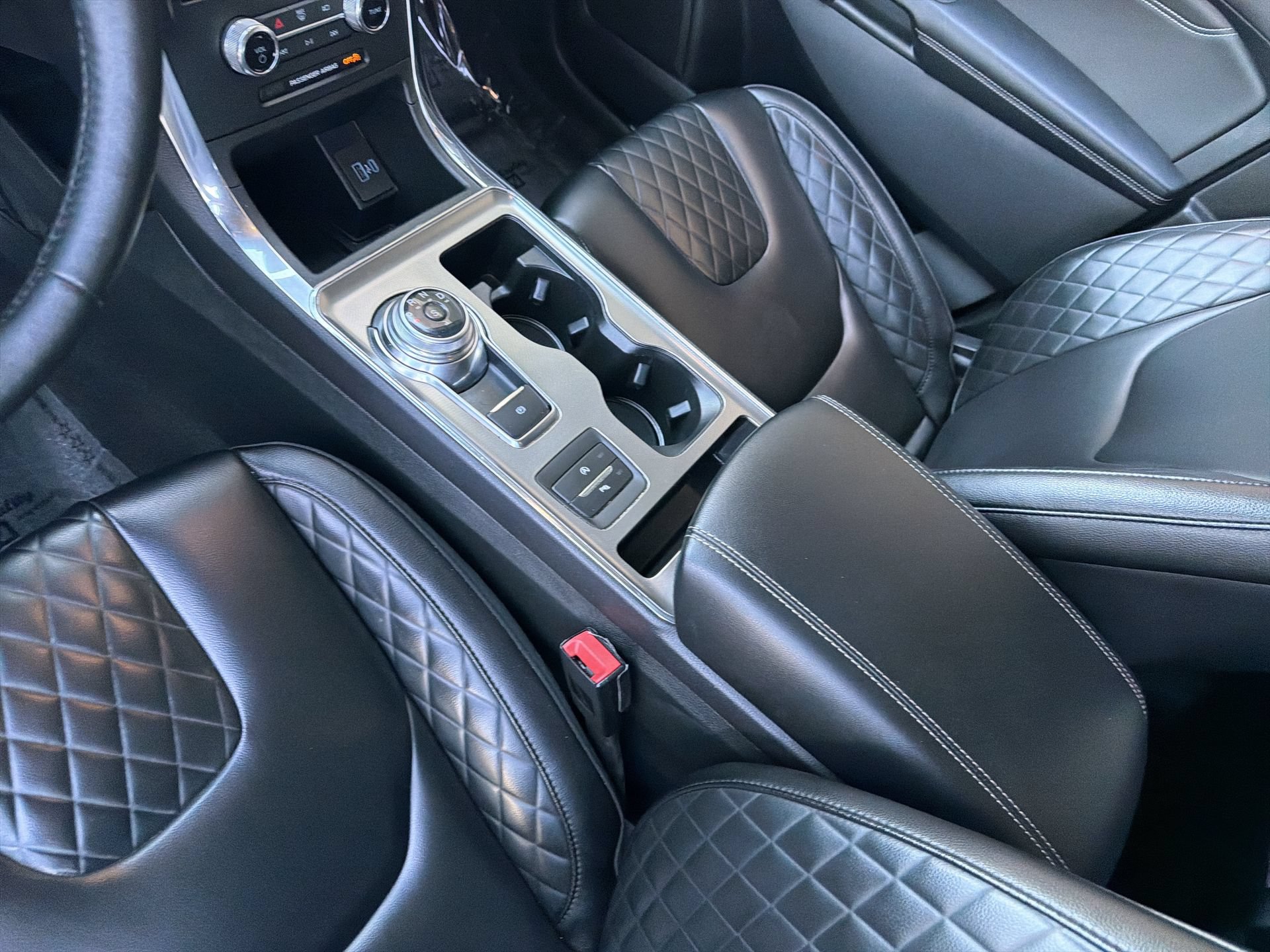 Certified 2024 Ford Edge Titanium AWD/4WD image 20