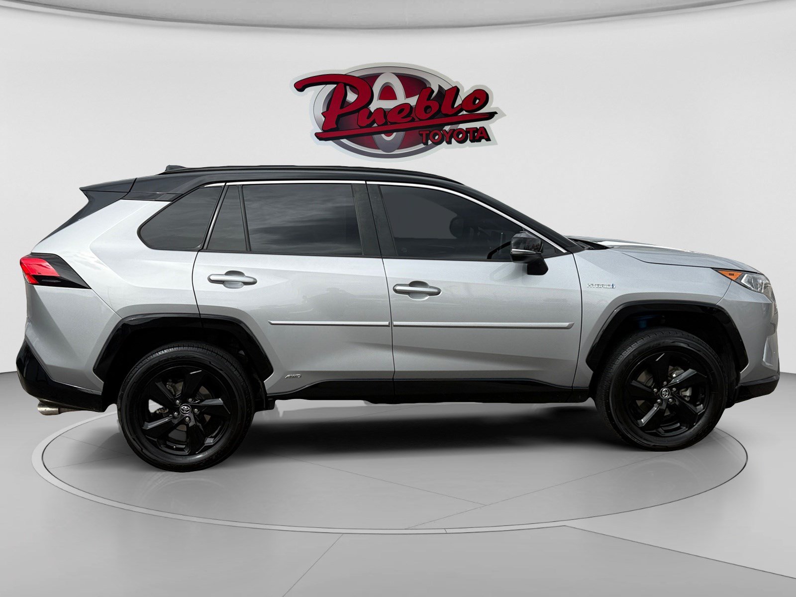 Used 2020 Toyota RAV4 XSE w/ XSE Grade Weather Package AWD/4WD image 6