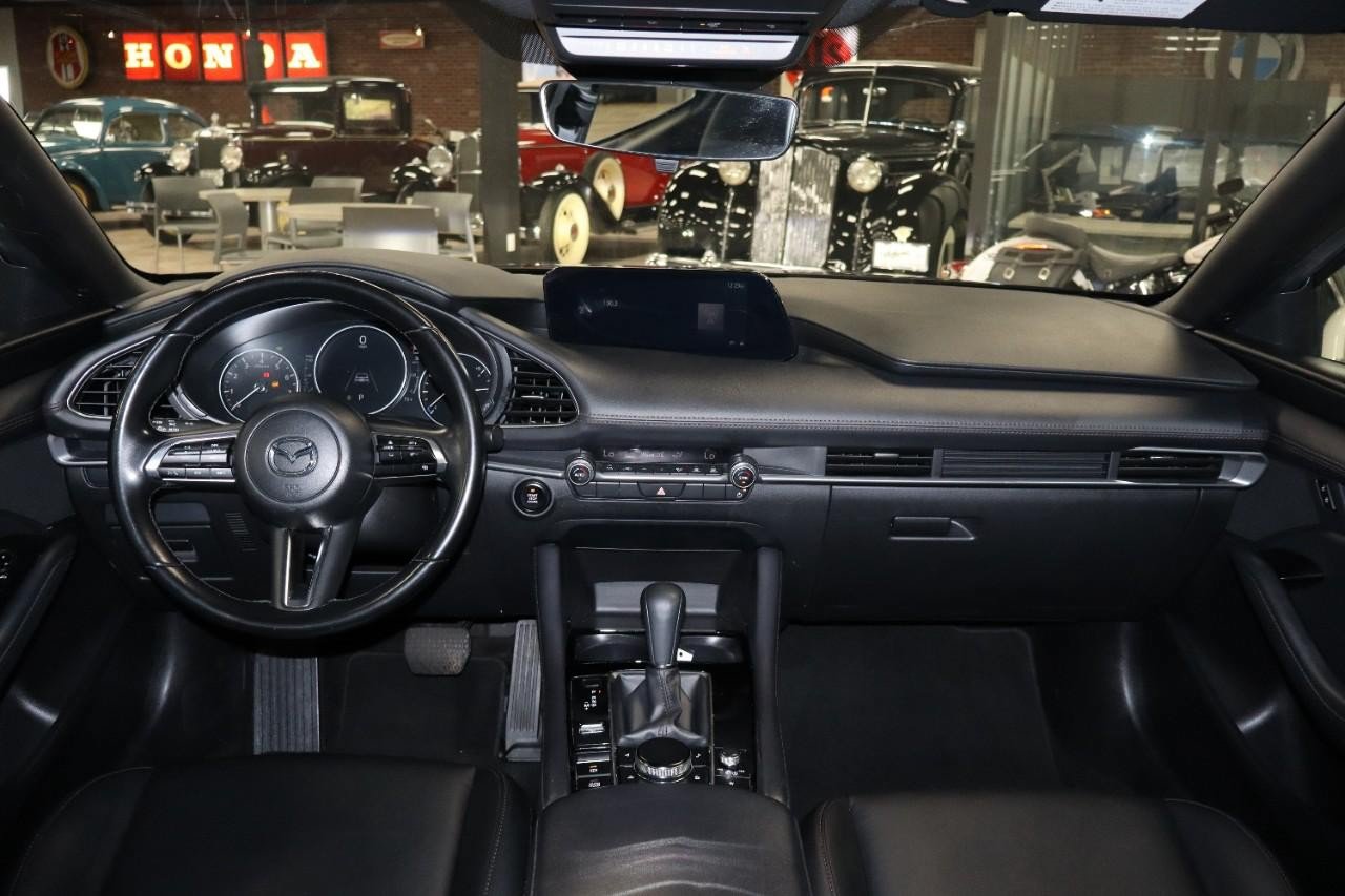 Used 2024 MAZDA MAZDA3 s FWD image 13